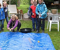 06_06 Spaßolympiade-Ente spritzen.jpg